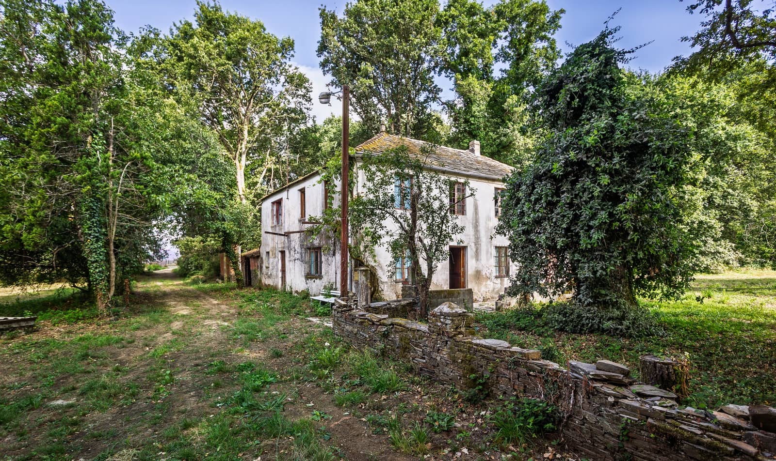 4 soveværelse Finca/Landehus til salg i Outeiro de Rei - € 69.000 (Ref: 9190250)