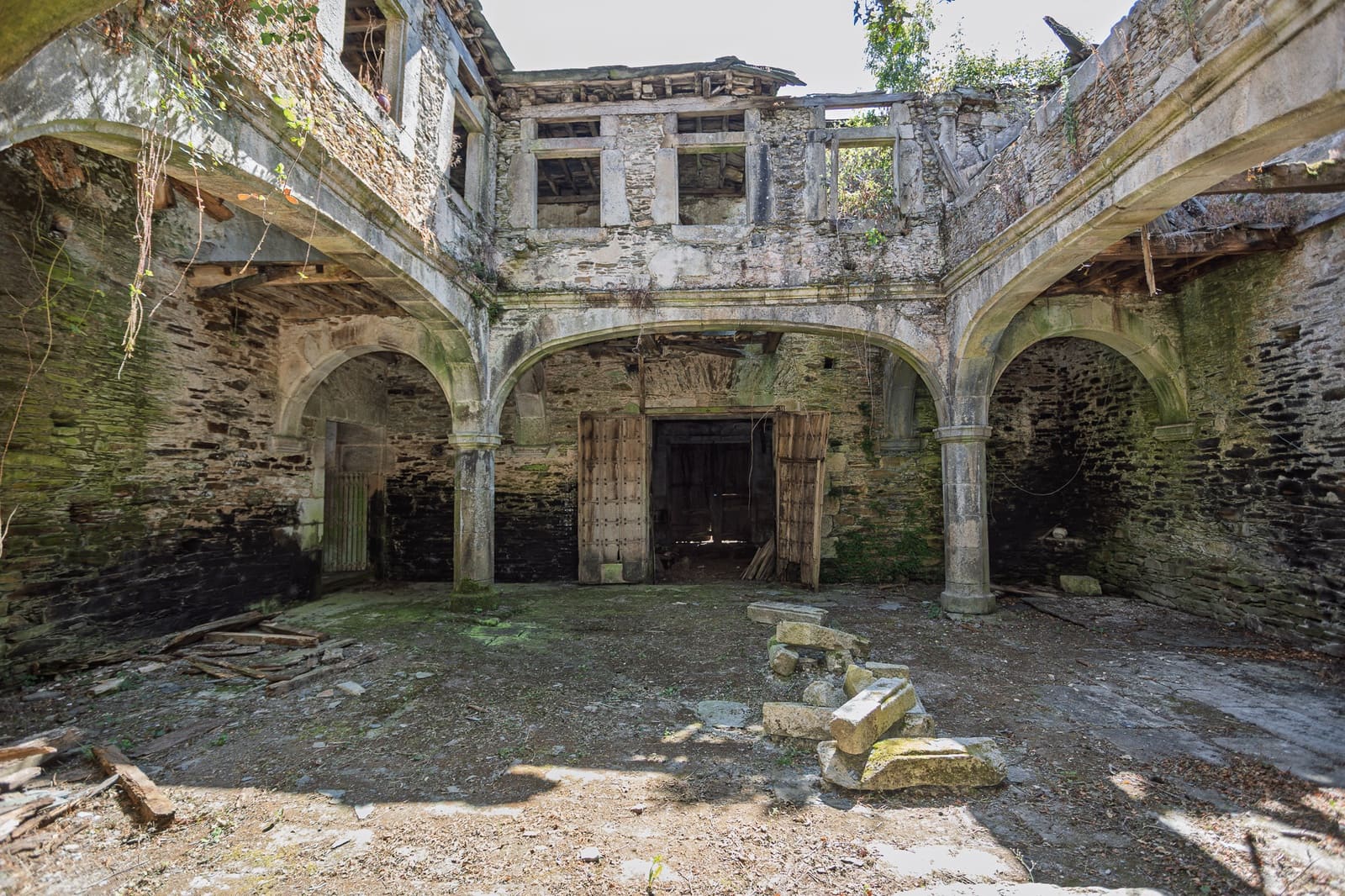 5 soveværelse Finca/Landehus til salg i Castroverde - € 350.000 (Ref: 9191735)