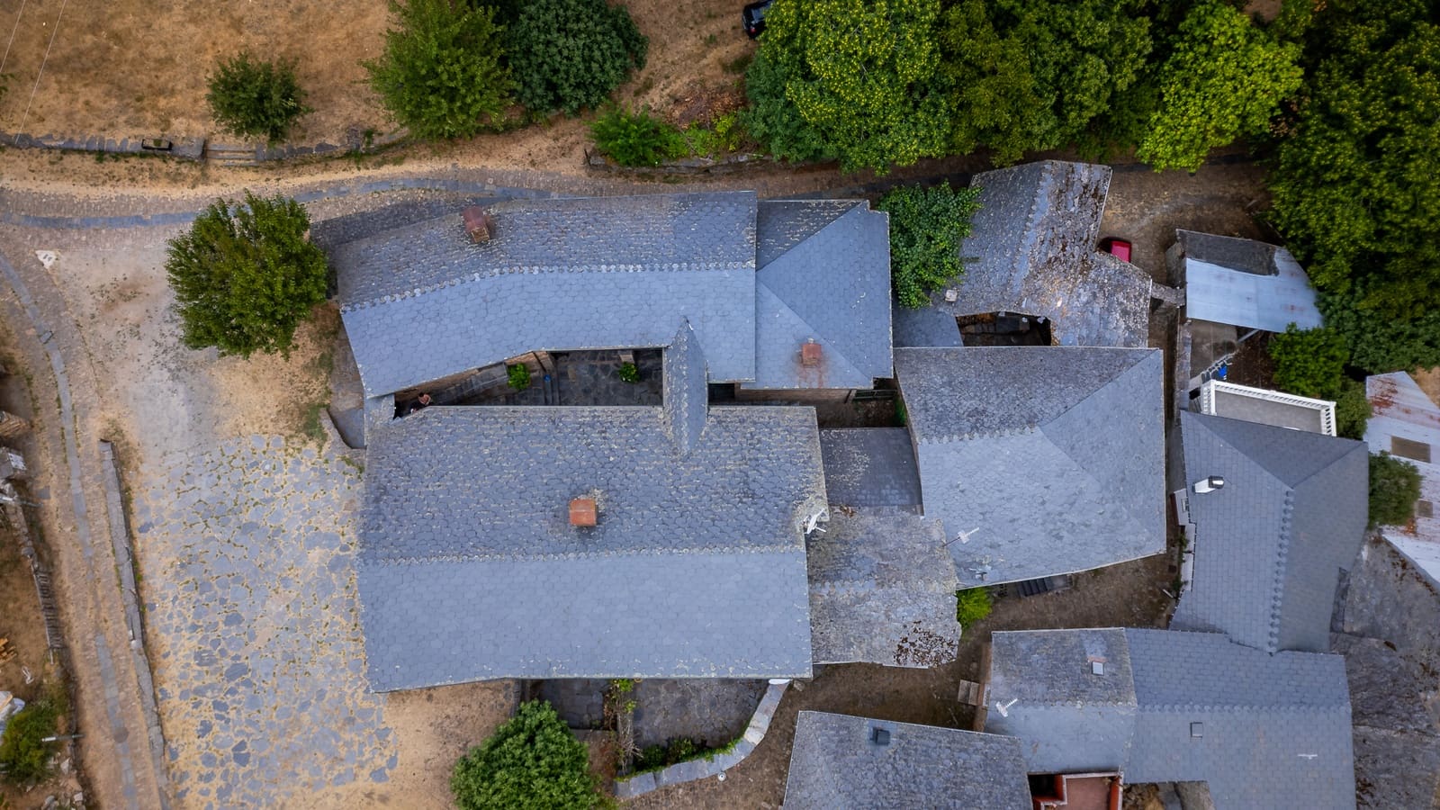 10 soveværelse Virksomhed til salg i Folgoso do Courel - € 650.000 (Ref: 9220267)