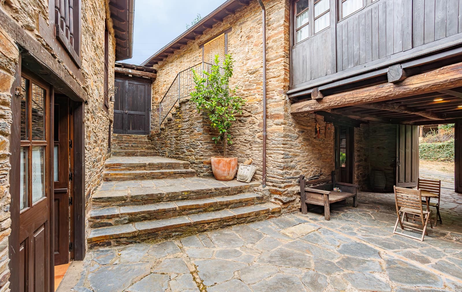 10 soveværelse Virksomhed til salg i Folgoso do Courel - € 650.000 (Ref: 9220267)