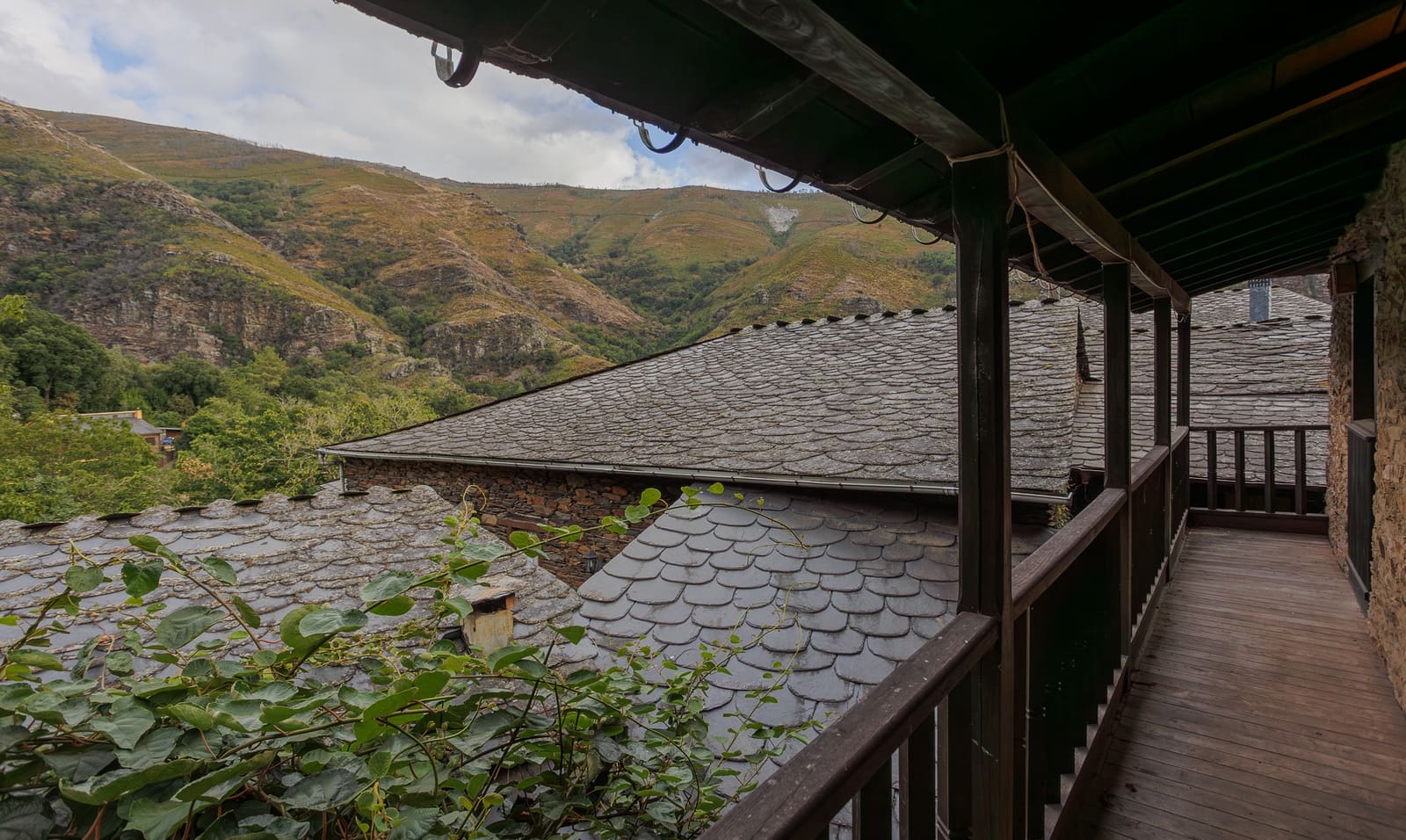 10 soveværelse Virksomhed til salg i Folgoso do Courel - € 650.000 (Ref: 9220267)