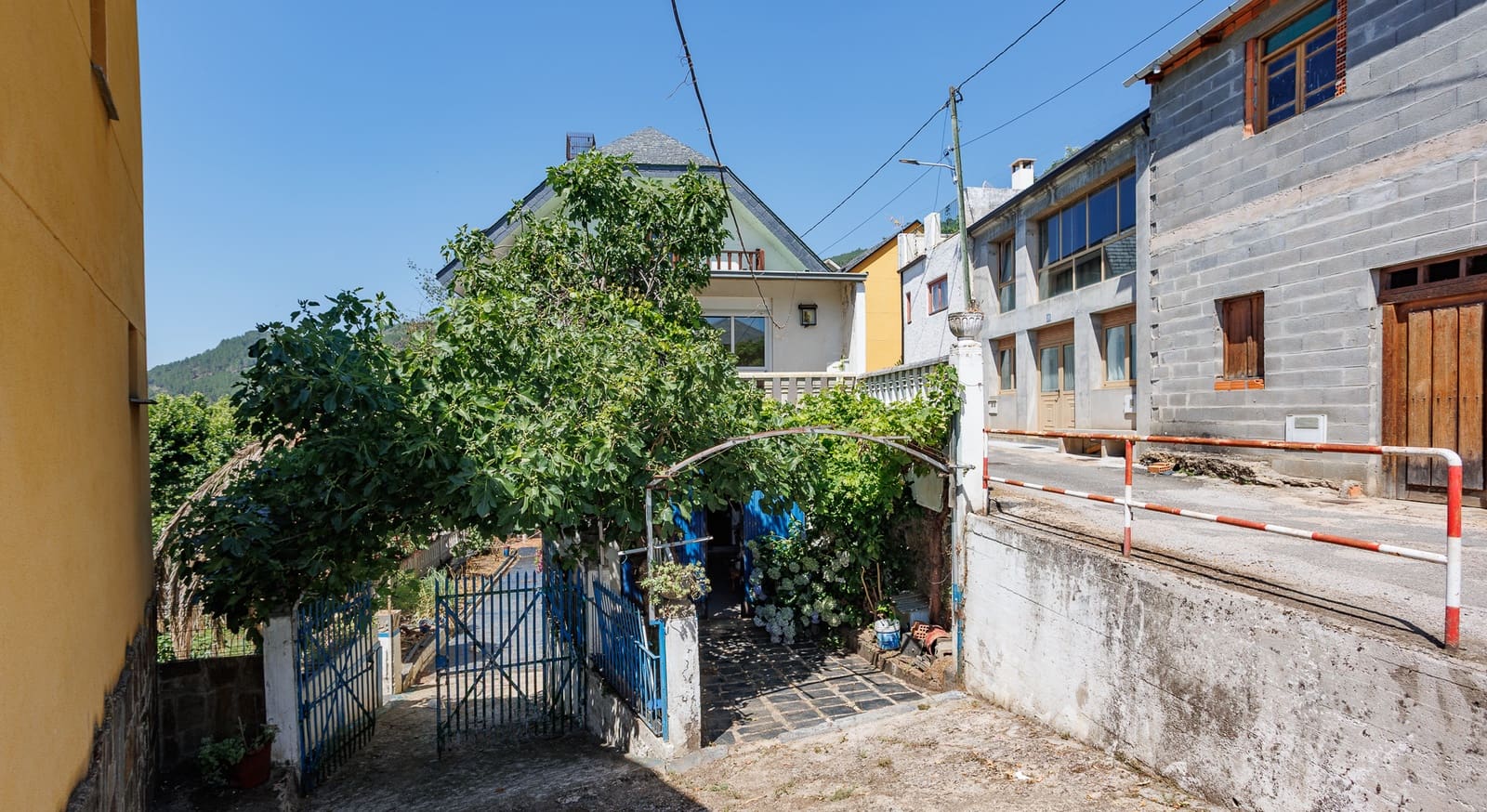 7 sovrum Finca/Hus på landet till salu i Vilamartin de Valdeorras - 165 000 € (Ref: 9263299)