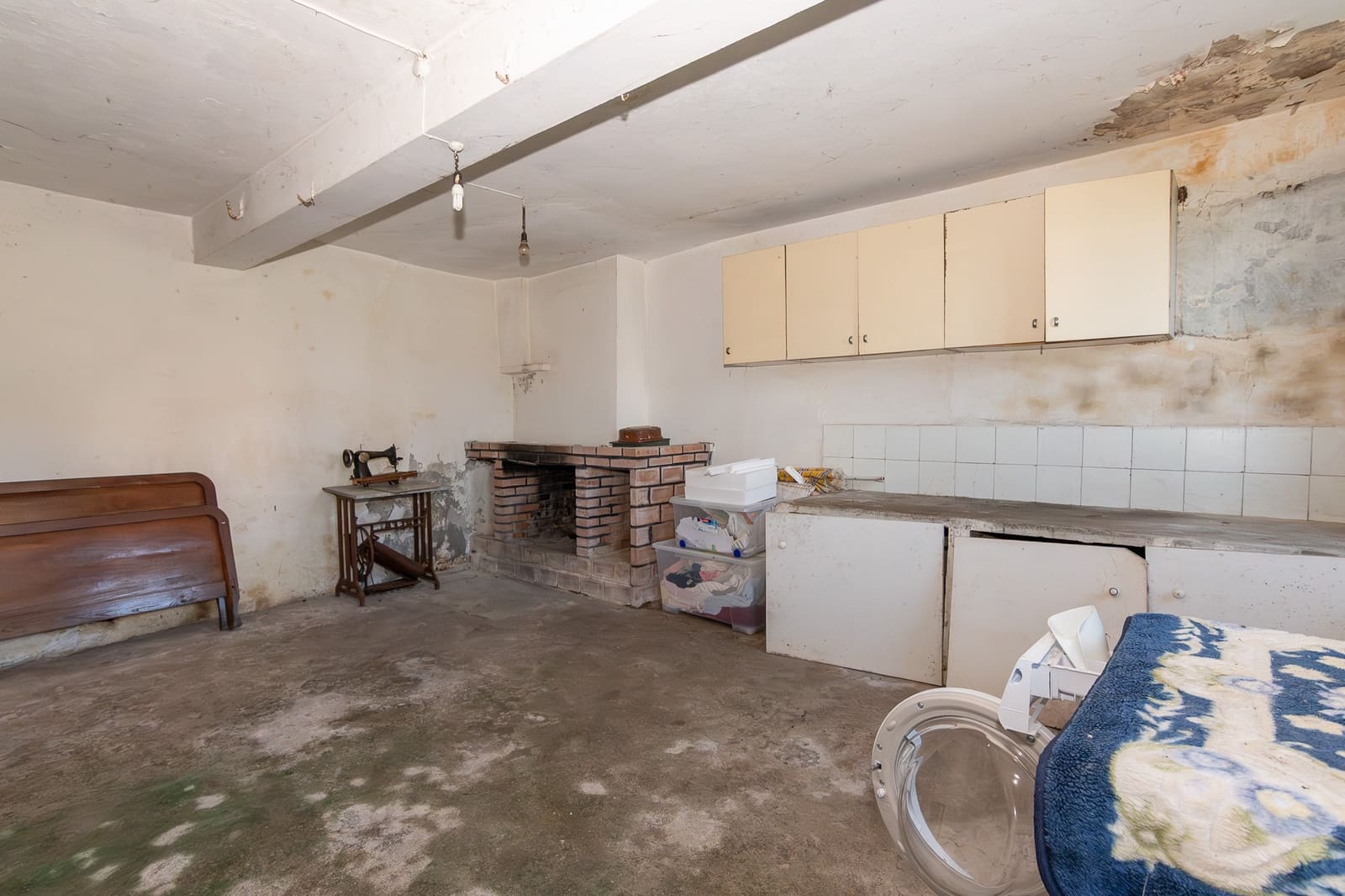 3 slaapkamer Finca/Landhuis te koop in Monfero - € 180.000 (Ref: 9274101)