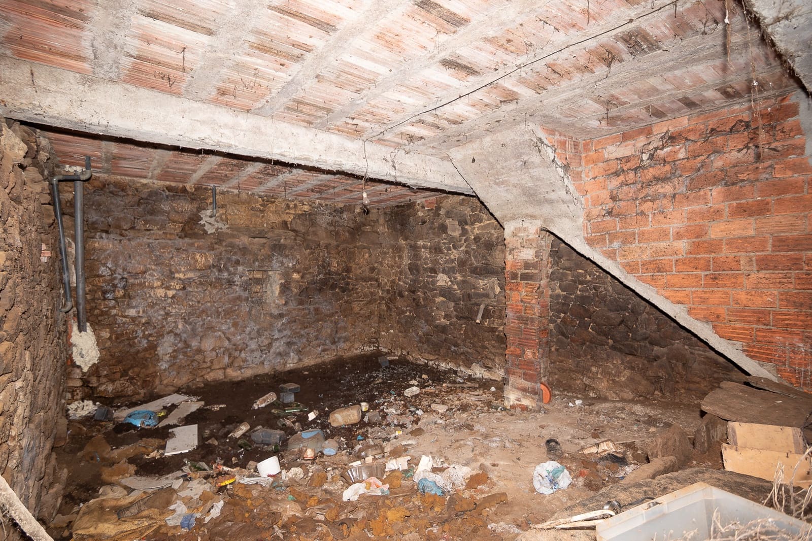 3 slaapkamer Finca/Landhuis te koop in Monfero - € 180.000 (Ref: 9274101)