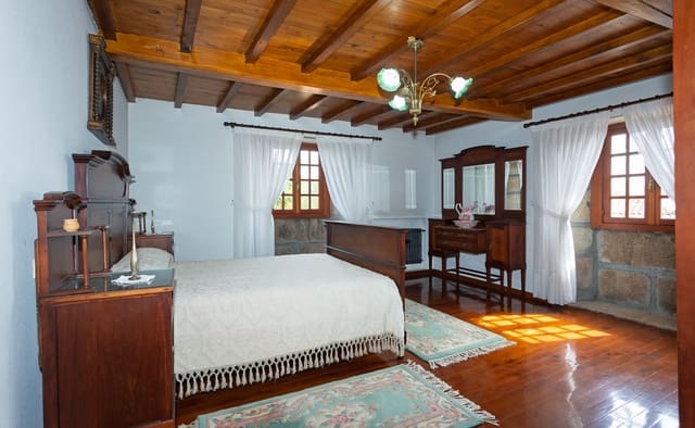 7 sypialnia Finka/Dom wiejski na sprzedaż w Lalín z garażem - 385 000 € (Ref: 9306406)