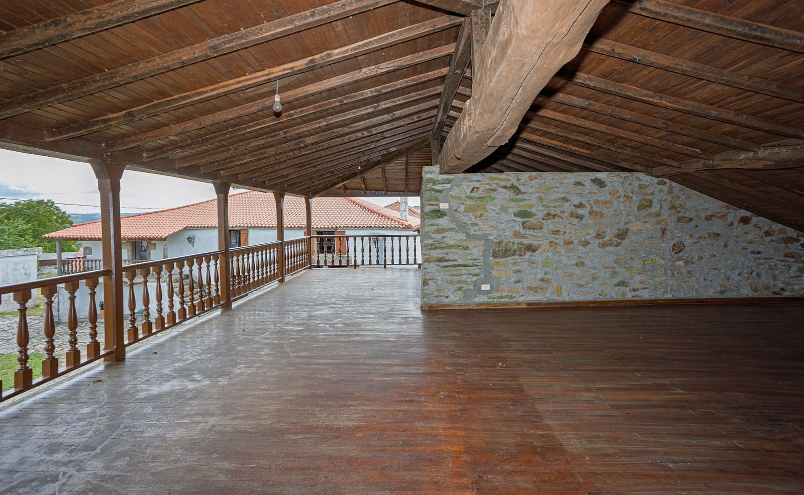 7 slaapkamer Finca/Landhuis te koop in Lalin met garage - € 385.000 (Ref: 9306406)