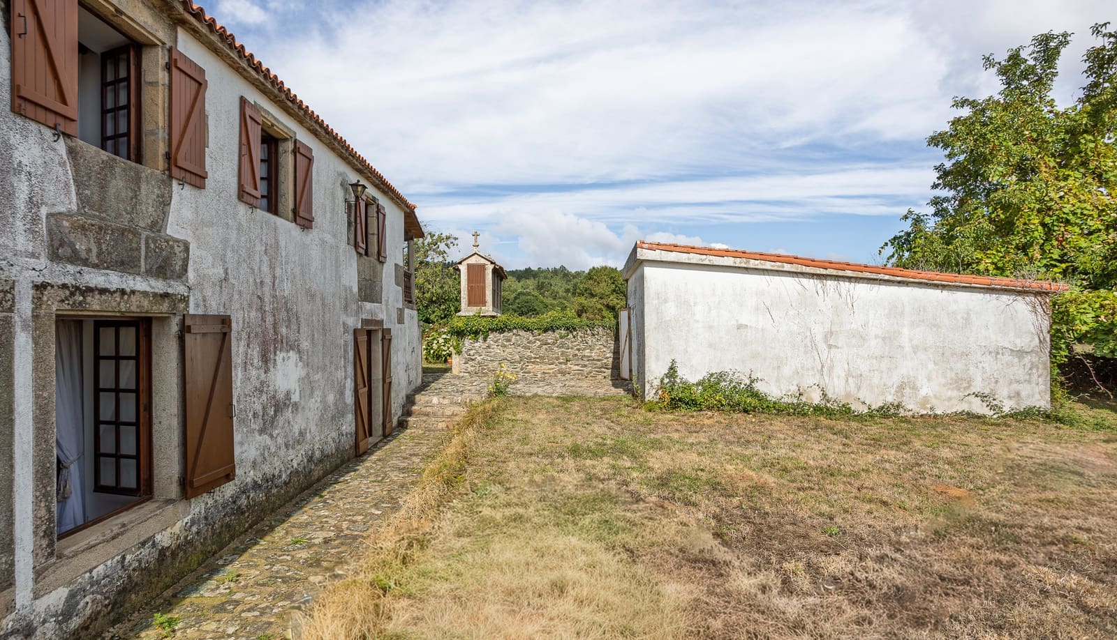 7 slaapkamer Finca/Landhuis te koop in Lalin met garage - € 385.000 (Ref: 9306406)