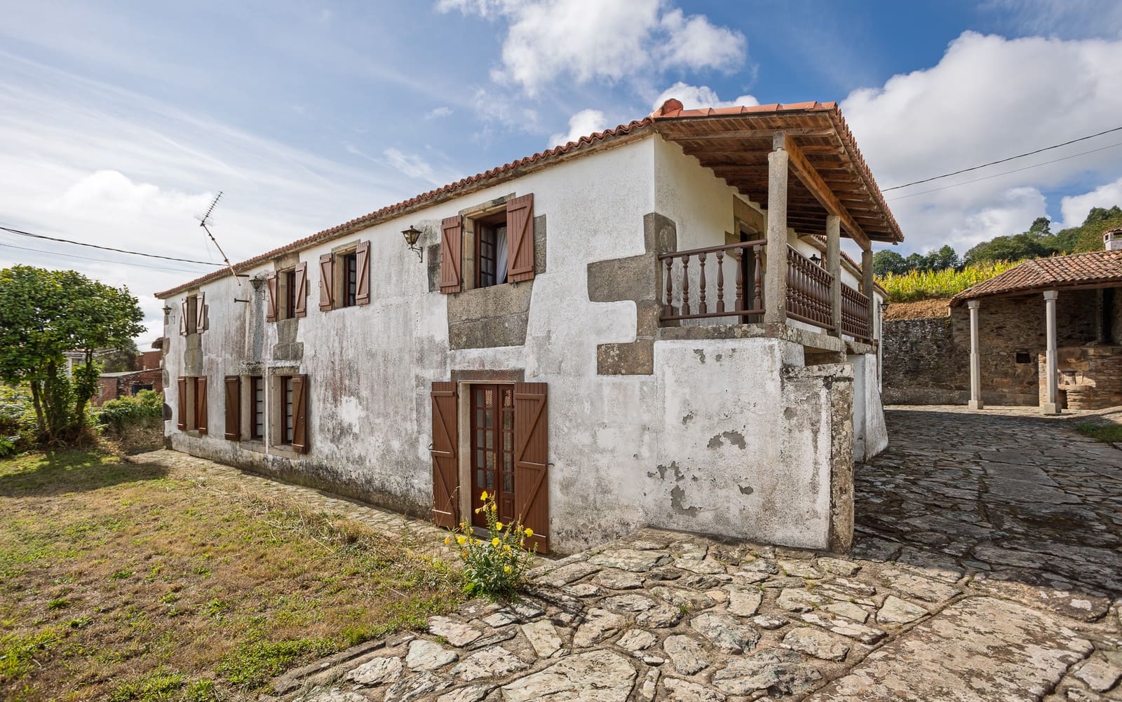 7 slaapkamer Finca/Landhuis te koop in Lalin met garage - € 385.000 (Ref: 9306406)
