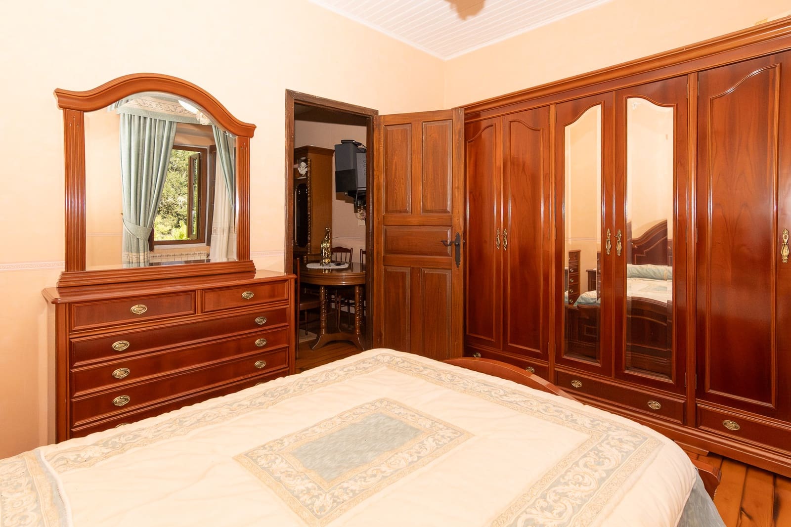 4 makuuhuone Maalaistalo myytävänä paikassa Panton - 210 000 € (Ref: 9308730)