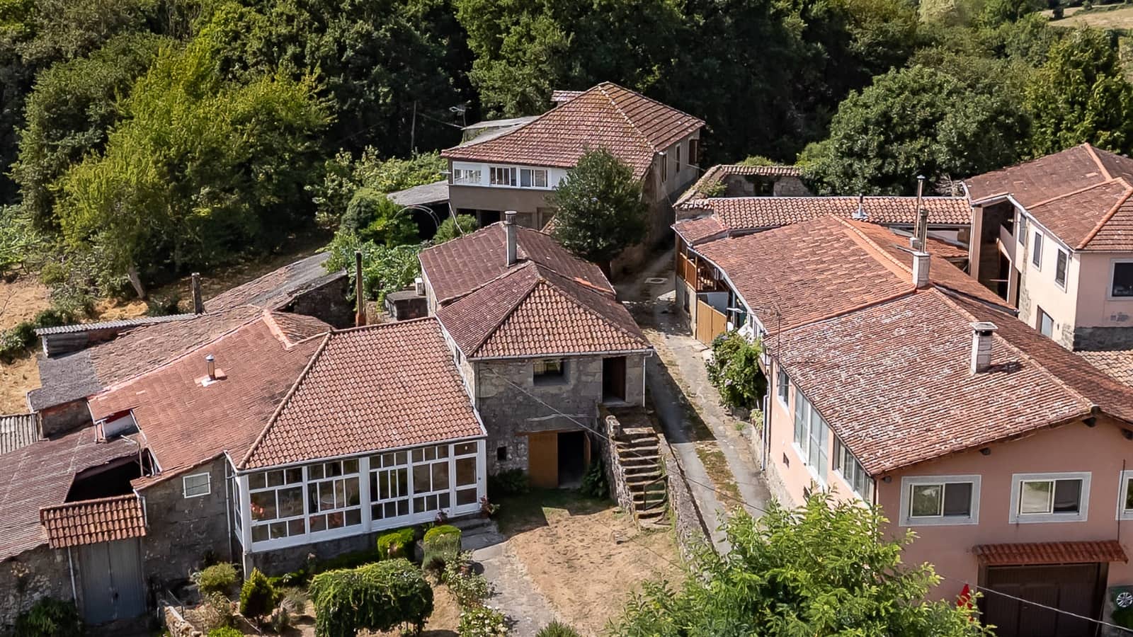 4 makuuhuone Maalaistalo myytävänä paikassa Panton - 210 000 € (Ref: 9308730)