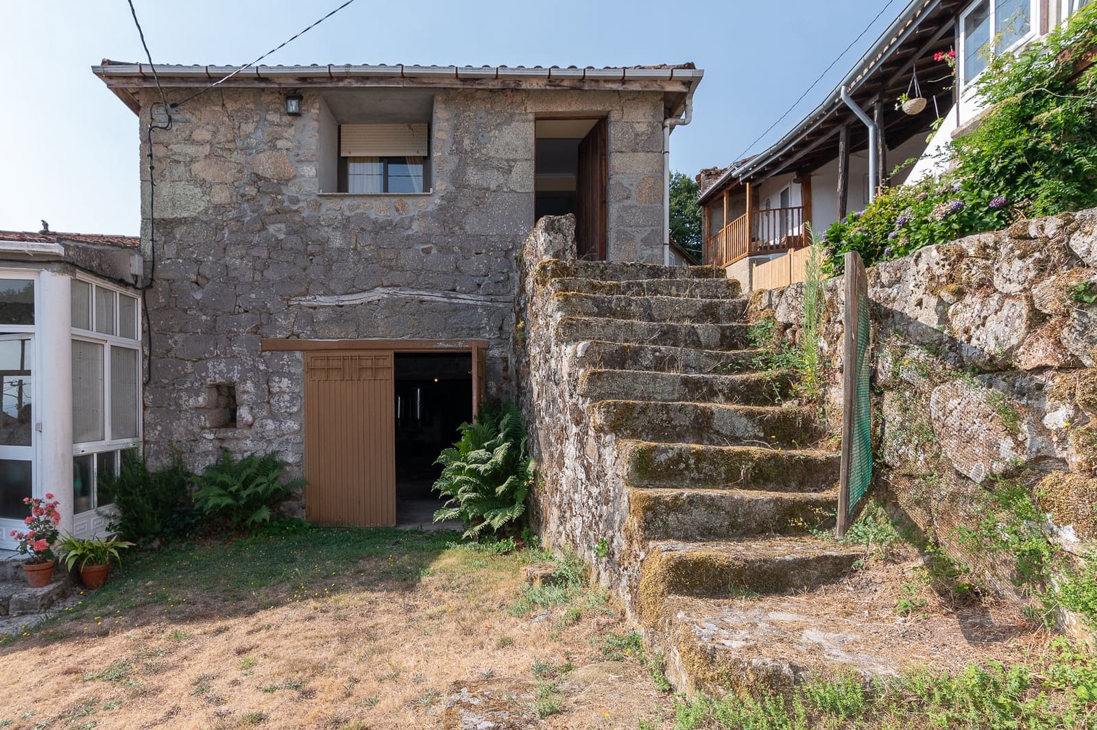 4 makuuhuone Maalaistalo myytävänä paikassa Panton - 210 000 € (Ref: 9308730)