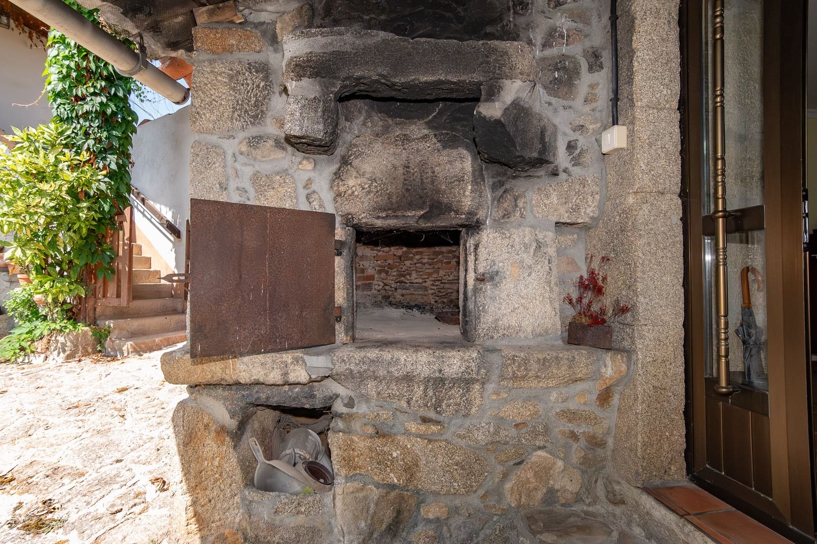 4 makuuhuone Maalaistalo myytävänä paikassa Panton - 210 000 € (Ref: 9308730)