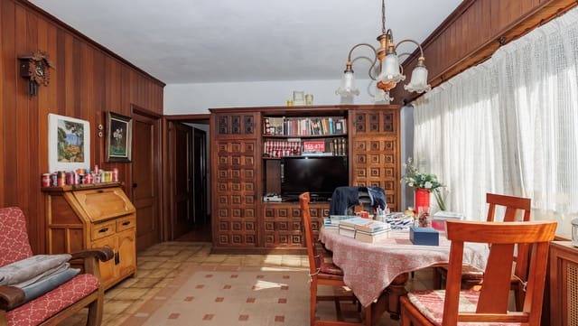 5 bedroom Finca/Country House for sale in Teo with pool - € 565,000 (Ref: 9347969)