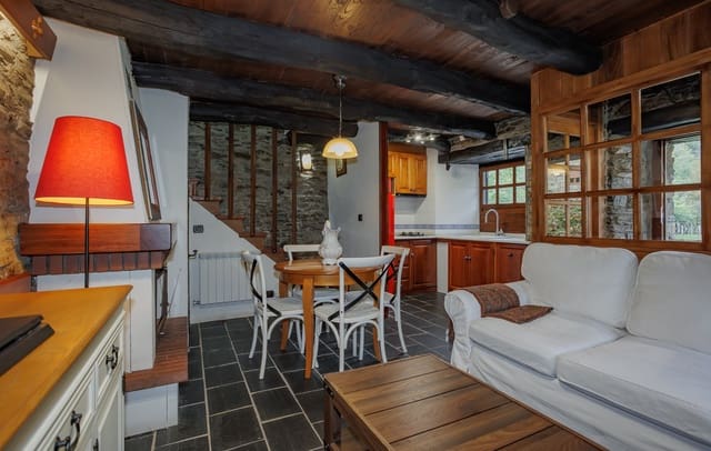 6 bedroom Business for sale in Taramundi - € 590,000 (Ref: 9371158)