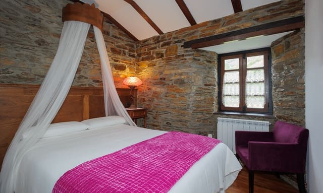 6 bedroom Business for sale in Taramundi - € 590,000 (Ref: 9371158)