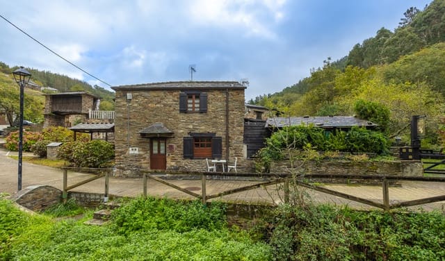 6 bedroom Business for sale in Taramundi - € 590,000 (Ref: 9371158)