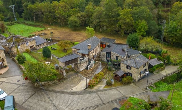 6 slaapkamer Bedrijf te koop in Taramundi met garage - € 130.000 (Ref: 9371158)