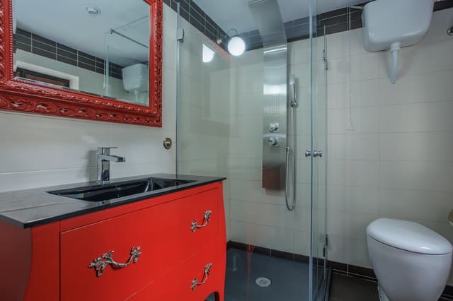 6 slaapkamer Bedrijf te koop in Taramundi met garage - € 140.000 (Ref: 9371158)