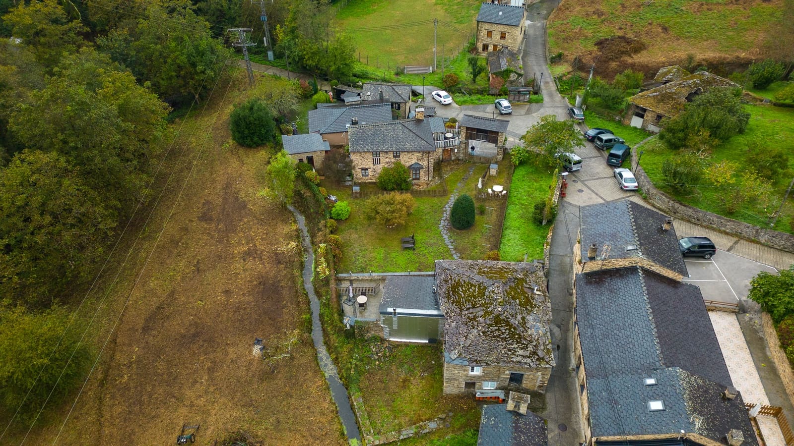 6 soveværelse Virksomhed til salg i Taramundi med garage - € 140.000 (Ref: 9371158)