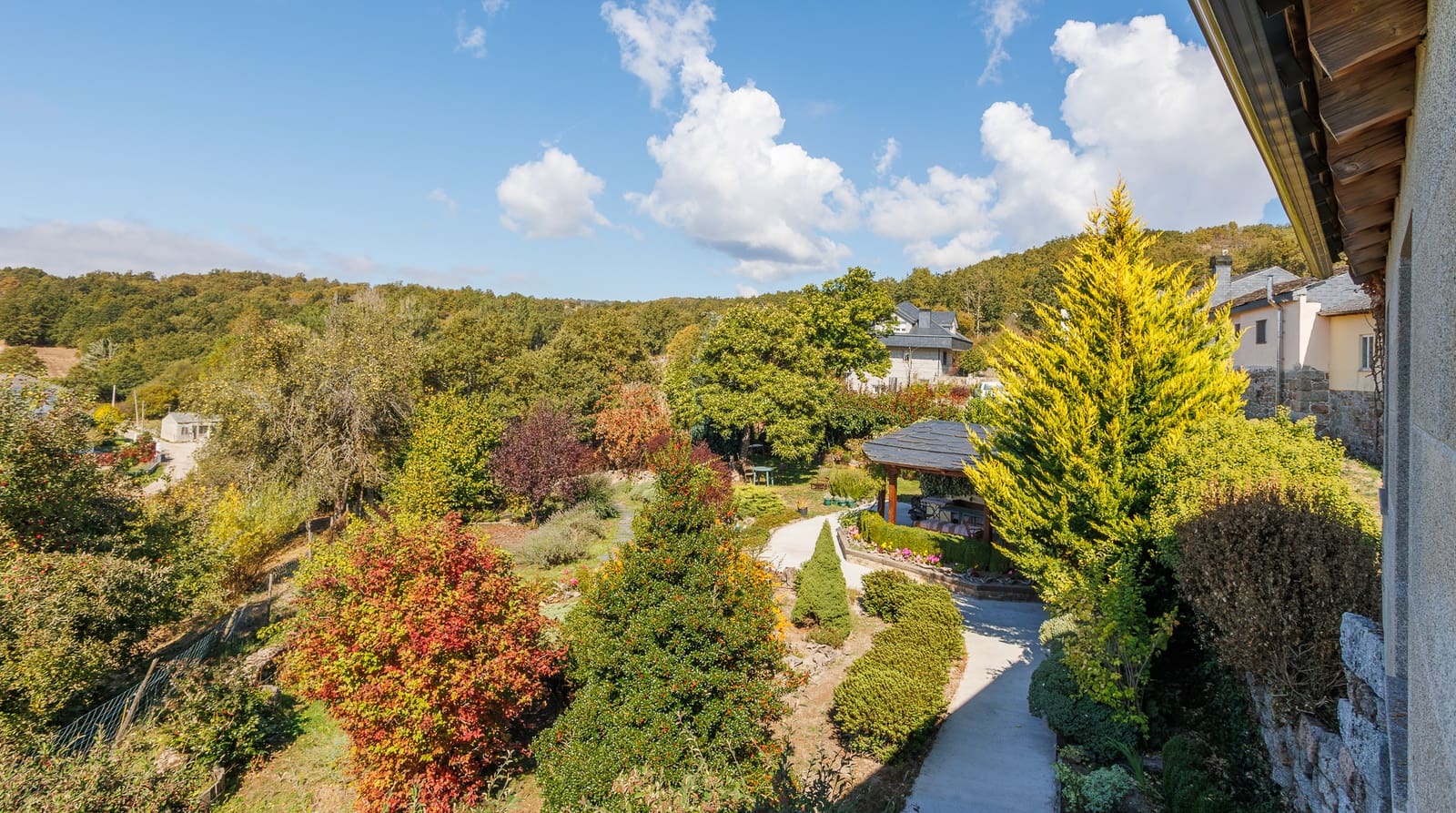 6 bedroom Business for sale in A Veiga - € 540,000 (Ref: 9379421)