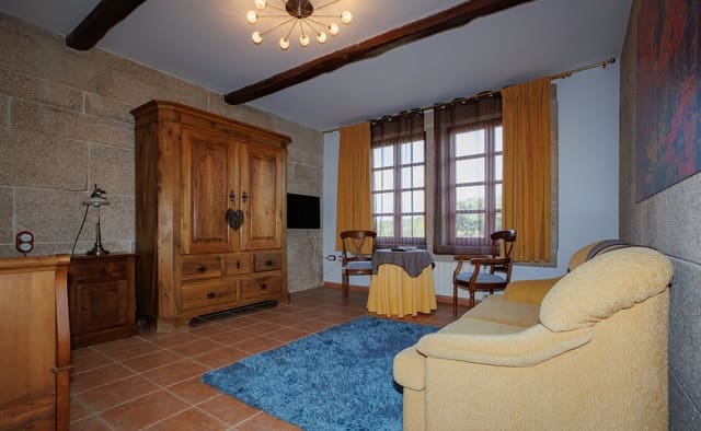 Negocio de 6 habitaciones en A Veiga en venta con garaje - 540.000 € (Ref: 9379421)