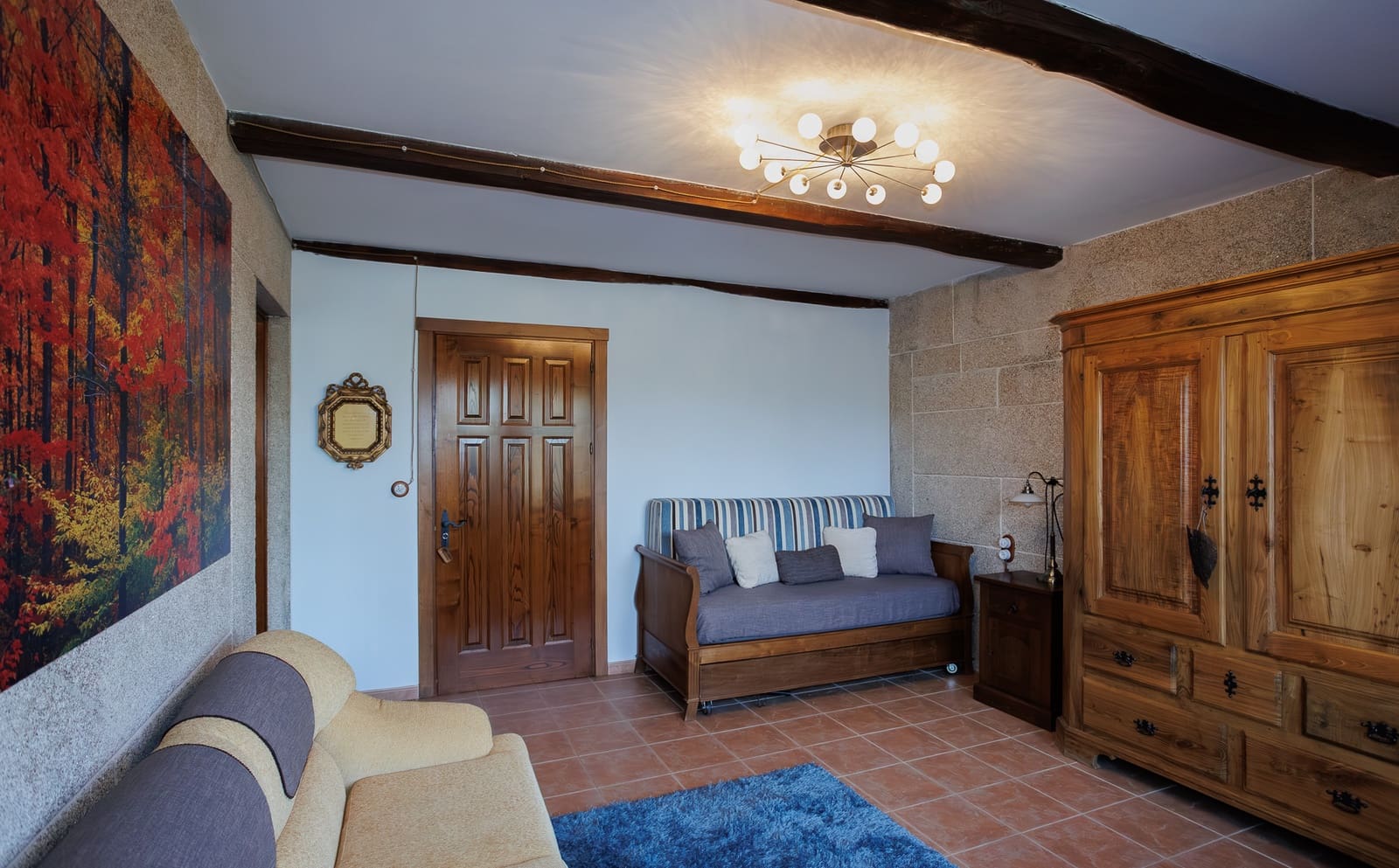6 bedroom Business for sale in A Veiga with garage - € 540,000 (Ref: 9379421)