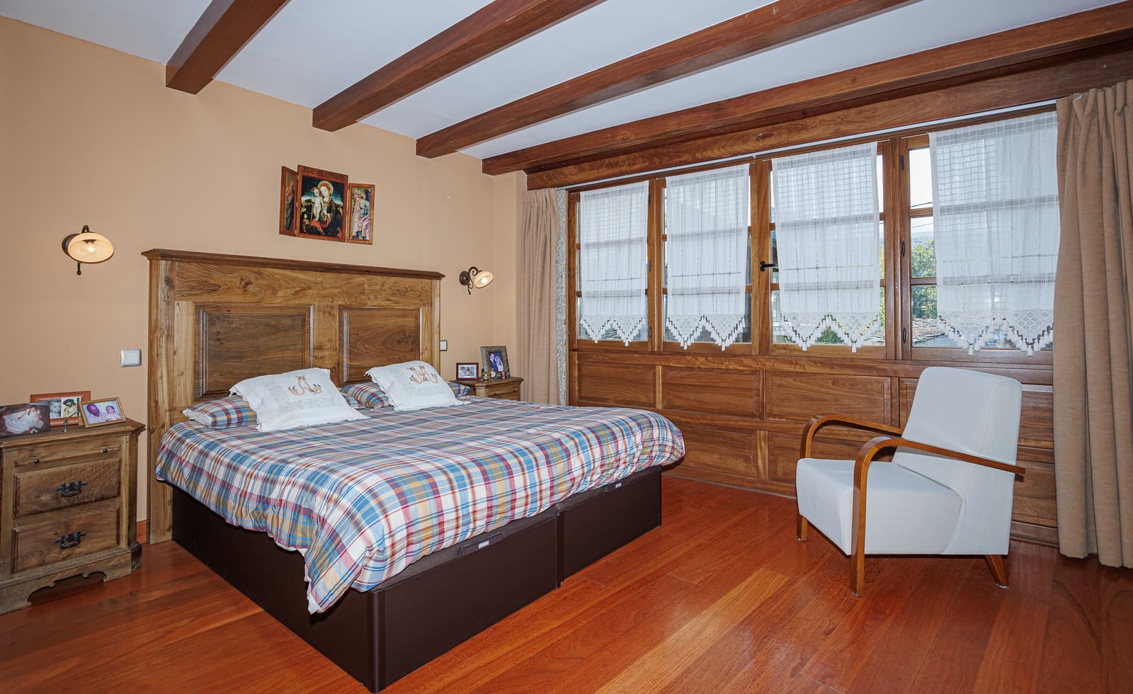 6 bedroom Business for sale in A Veiga with garage - € 540,000 (Ref: 9379421)