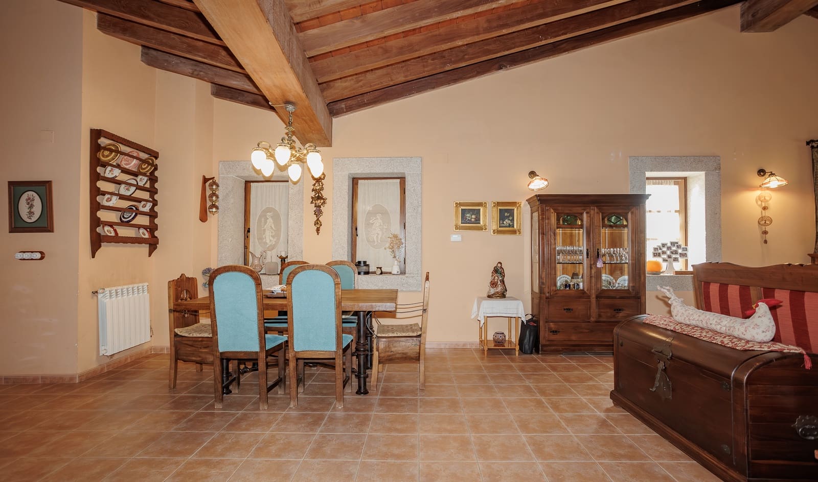 6 bedroom Business for sale in A Veiga with garage - € 540,000 (Ref: 9379421)