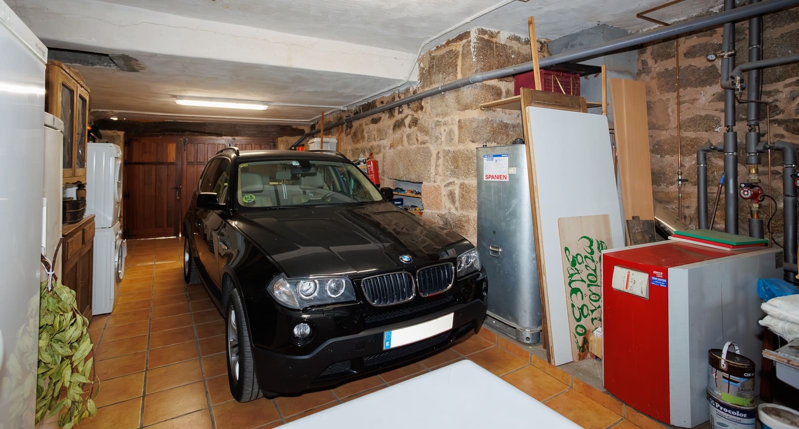 6 bedroom Business for sale in A Veiga with garage - € 540,000 (Ref: 9379421)