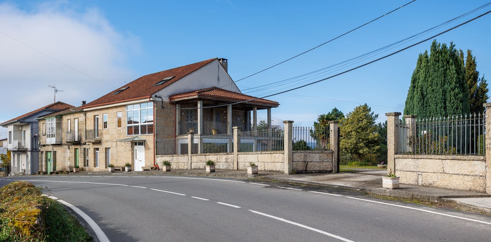 6 soveværelse Finca/Landehus til salg i Amoeiro - € 370.000 (Ref: 9404437)