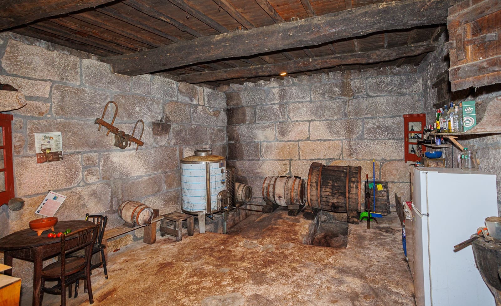 6 soveværelse Finca/Landehus til salg i Amoeiro - € 370.000 (Ref: 9404437)