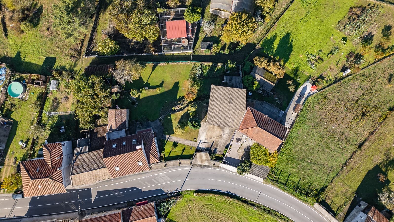 6 soveværelse Finca/Landehus til salg i Amoeiro - € 370.000 (Ref: 9404437)