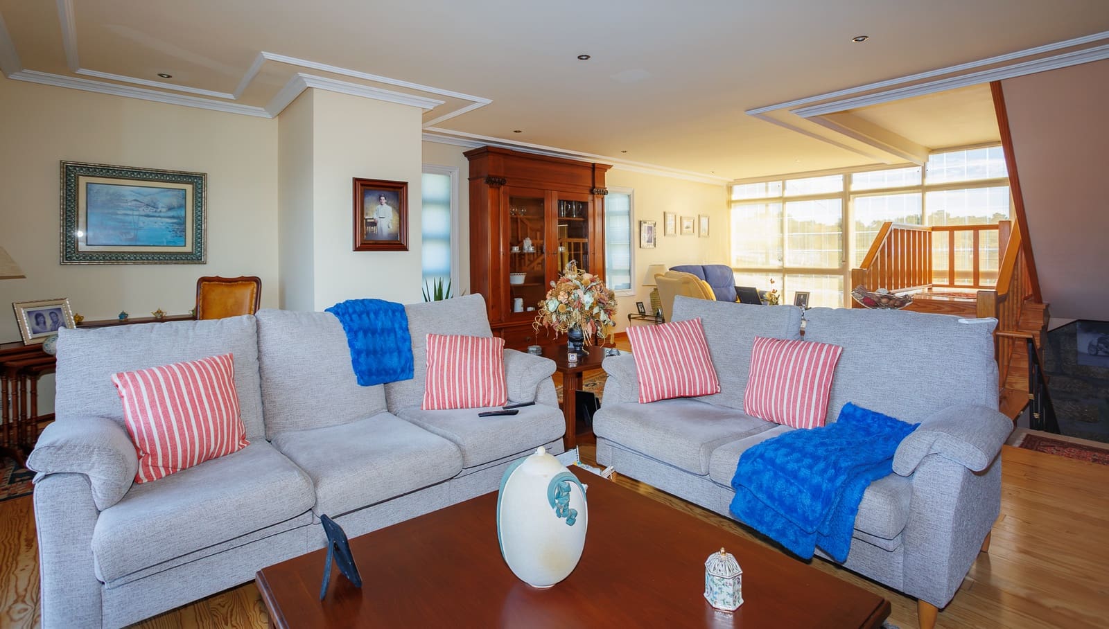 6 bedroom Finca/Country House for sale in Amoeiro with garage - € 325,000 (Ref: 9404437)