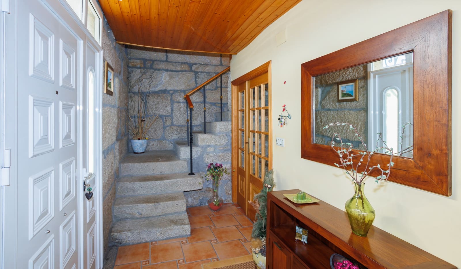 6 bedroom Finca/Country House for sale in Amoeiro with garage - € 325,000 (Ref: 9404437)