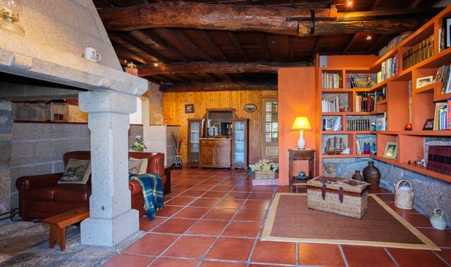 Finca/Casa Rural de 6 habitaciones en Amoeiro, Amoeiro en venta con garaje - 325.000 € (Ref: 9404437)