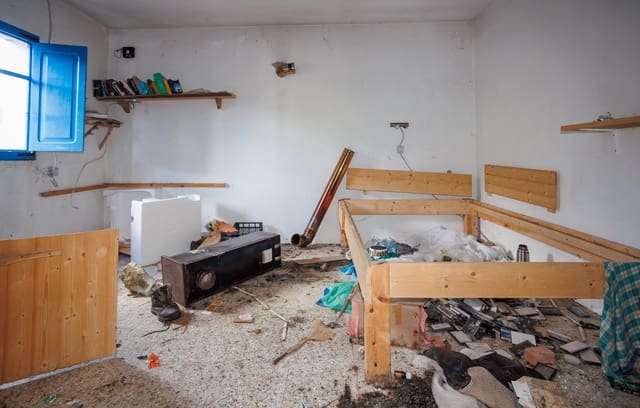 1 bedroom Finca/Country House for sale in Camariñas - € 20,000 (Ref: 9427466)