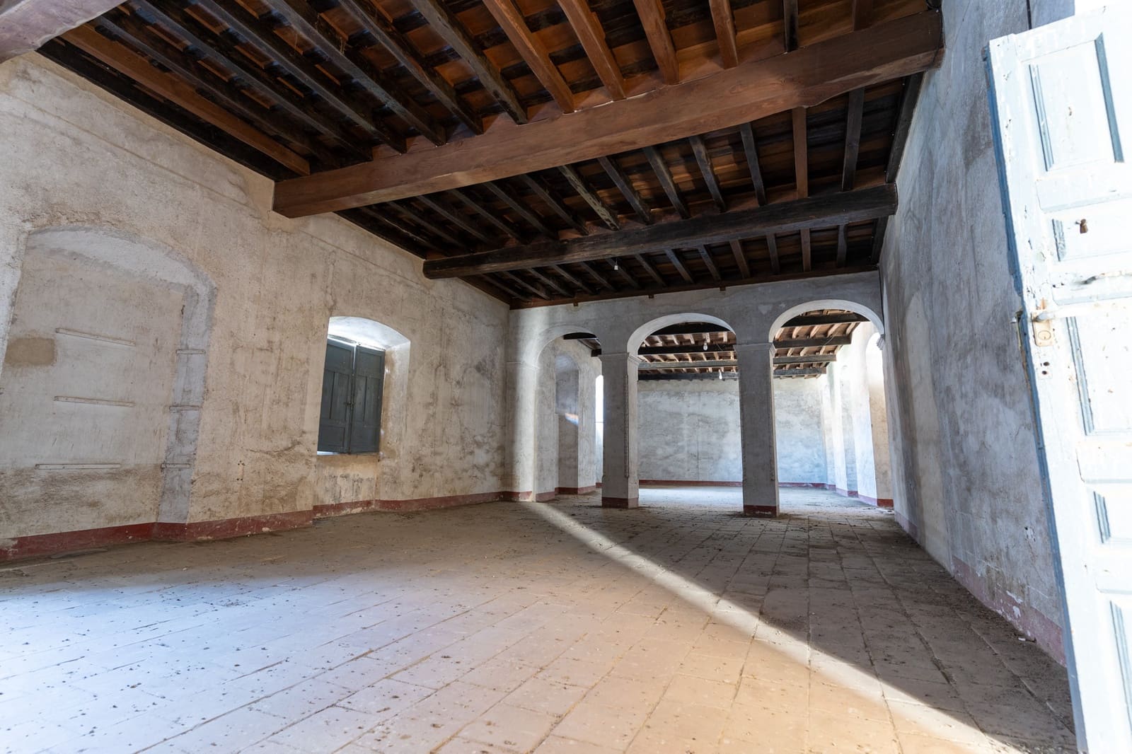 1 slaapkamer Commercieel te koop in Coria - € 1.300.000 (Ref: 9440304)