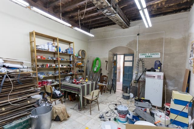 1 slaapkamer Commercieel te koop in Coria - € 1.300.000 (Ref: 9440304)