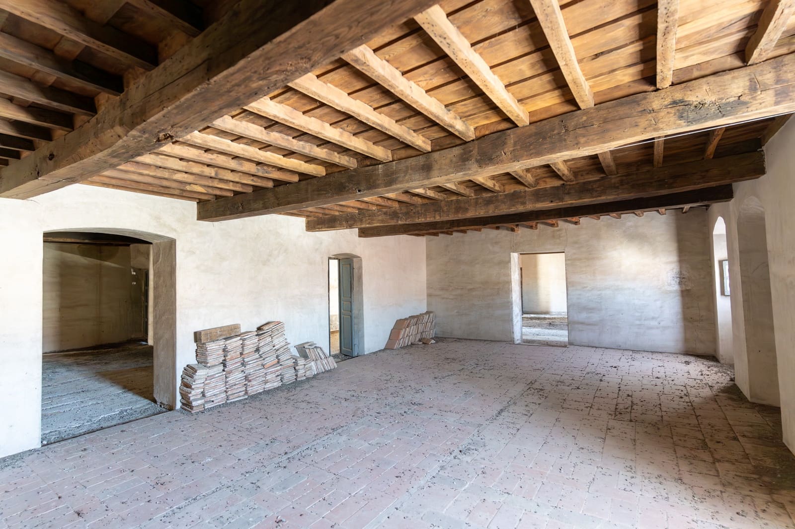 1 slaapkamer Commercieel te koop in Coria - € 1.300.000 (Ref: 9440304)