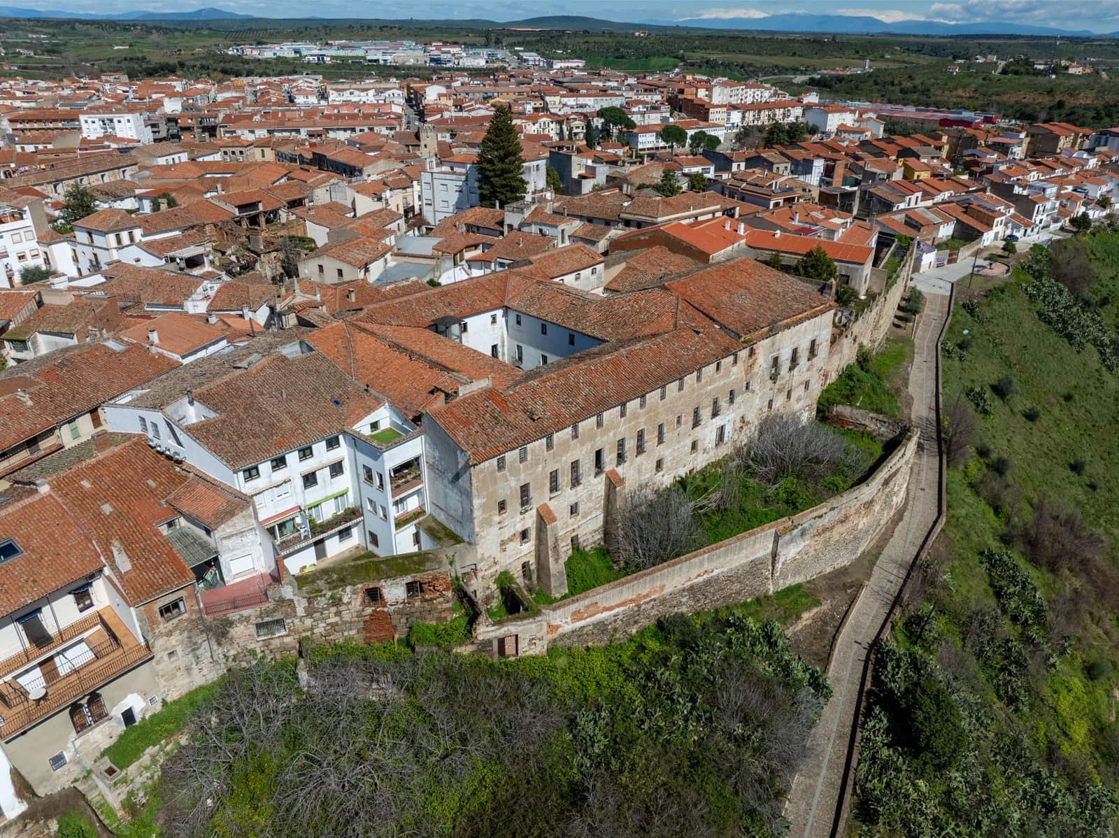 1 slaapkamer Commercieel te koop in Coria - € 1.300.000 (Ref: 9440304)