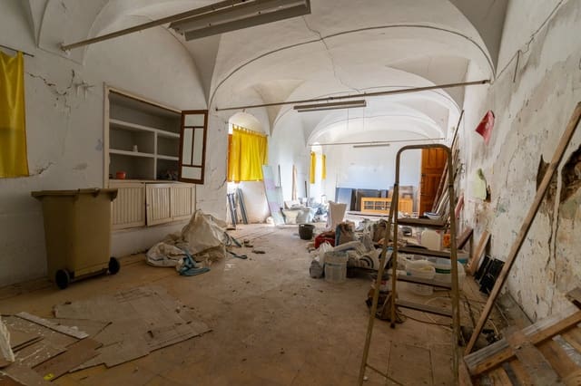 Local Comercial de 1 habitación en Coria en venta - 1.300.000 € (Ref: 9440304)