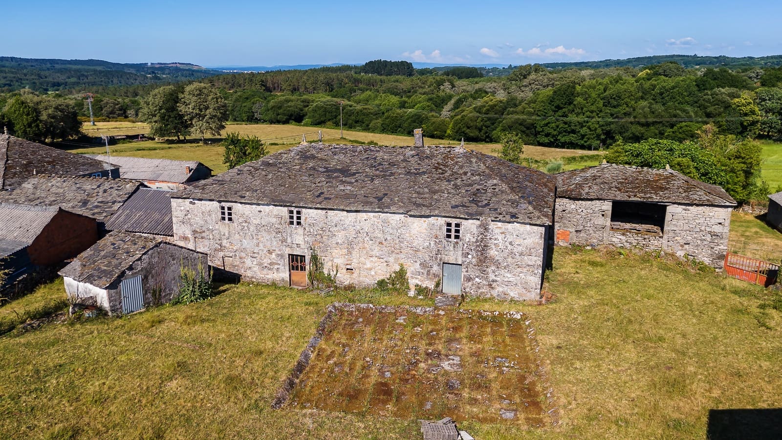 5 sypialnia Finka/Dom wiejski na sprzedaż w Miasto Lugo - 180 000 € (Ref: 9459663)