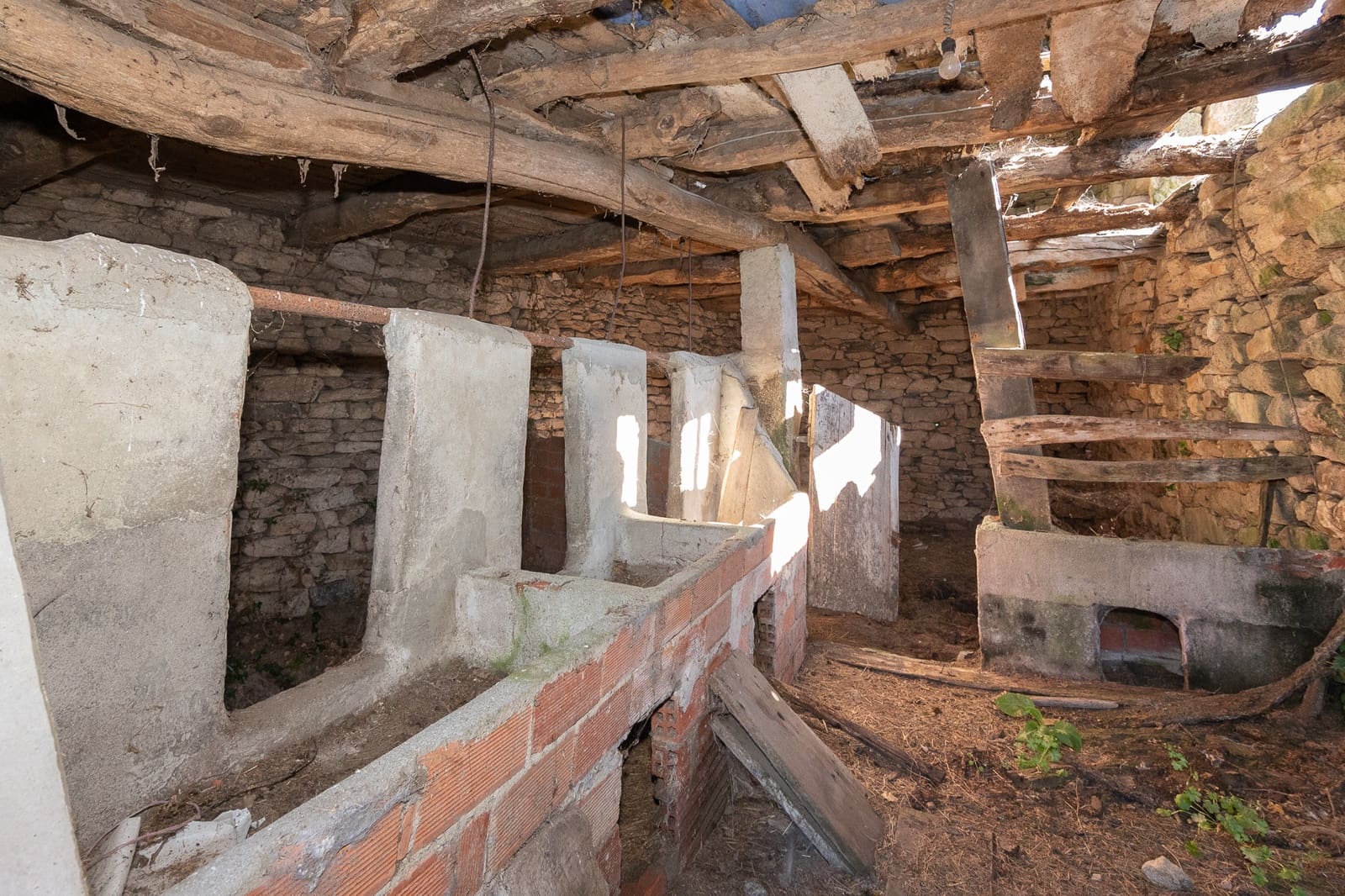 5 sypialnia Finka/Dom wiejski na sprzedaż w Miasto Lugo - 180 000 € (Ref: 9459663)