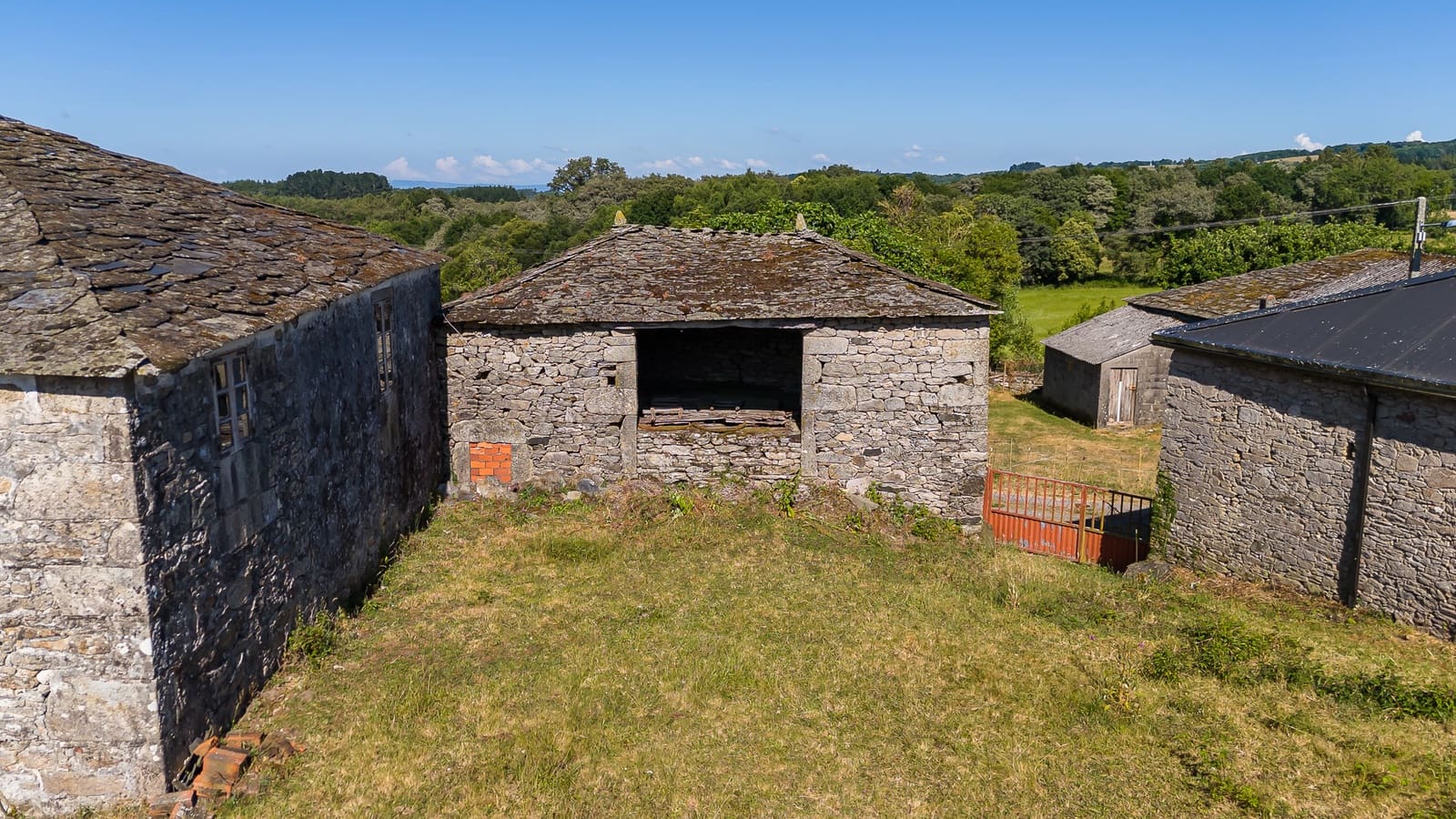 5 sypialnia Finka/Dom wiejski na sprzedaż w Miasto Lugo - 180 000 € (Ref: 9459663)