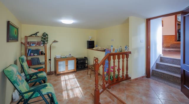 5 slaapkamer Finca/Landhuis te koop in Boimorto met garage - € 280.000 (Ref: 9464851)