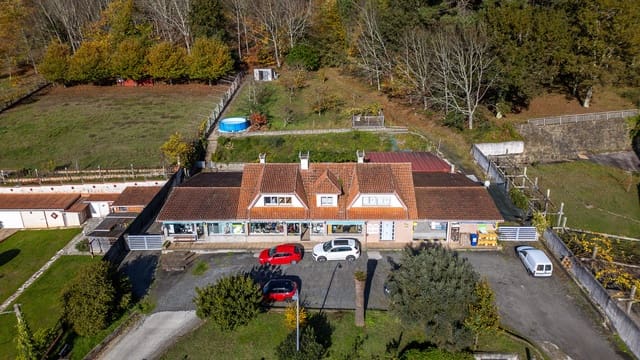 5 bedroom Business for sale in Boqueixón - € 600,000 (Ref: 9489955)