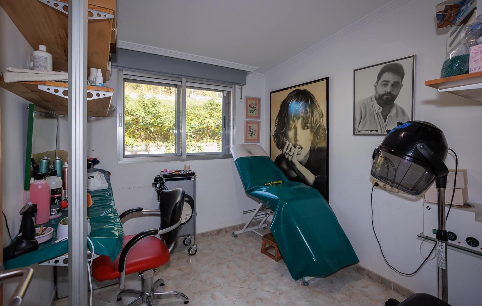 5 bedroom Business for sale in Boqueixon with pool garage - € 600,000 (Ref: 9489955)