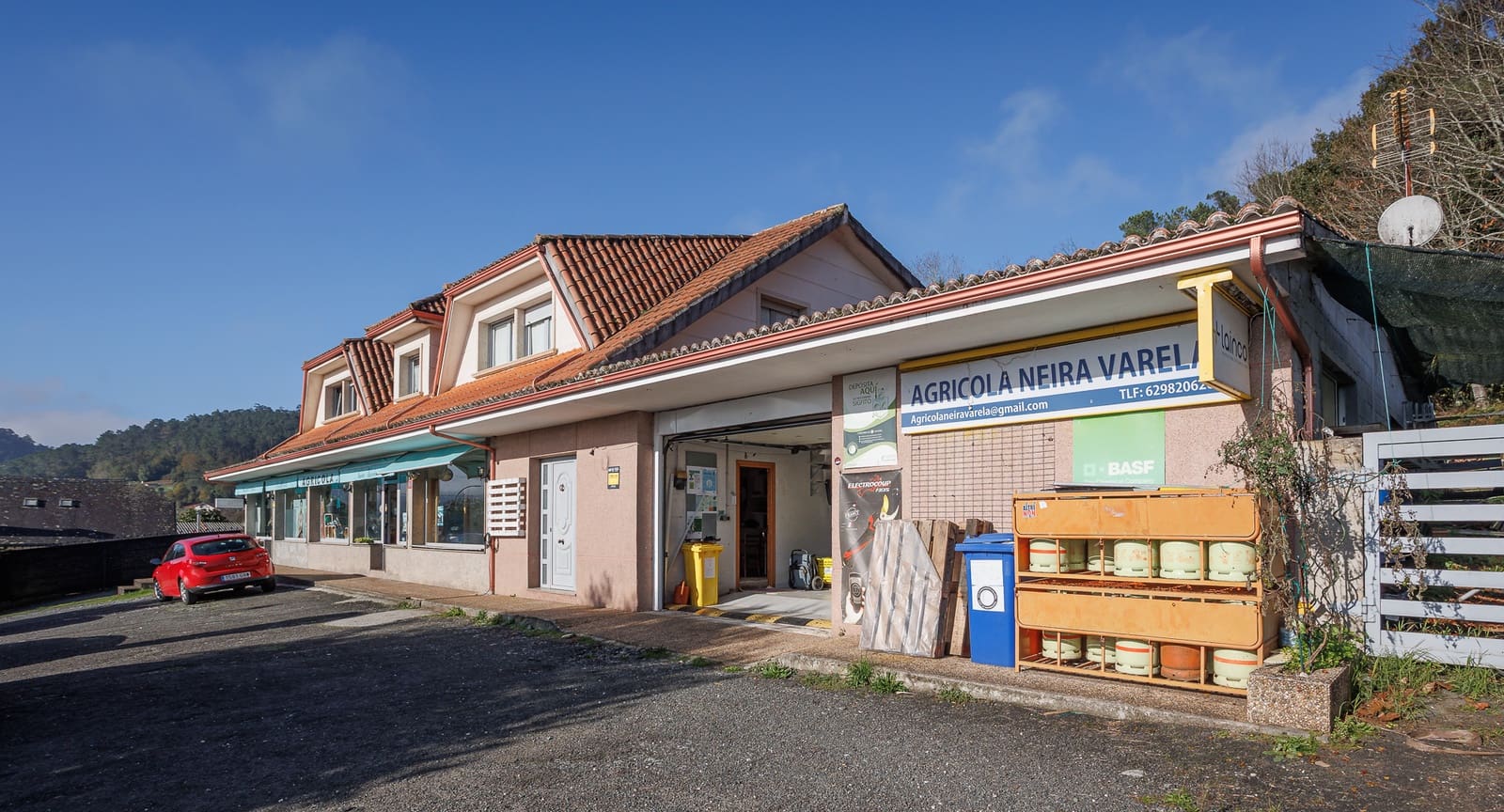 5 bedroom Business for sale in Boqueixon with pool garage - € 600,000 (Ref: 9489955)