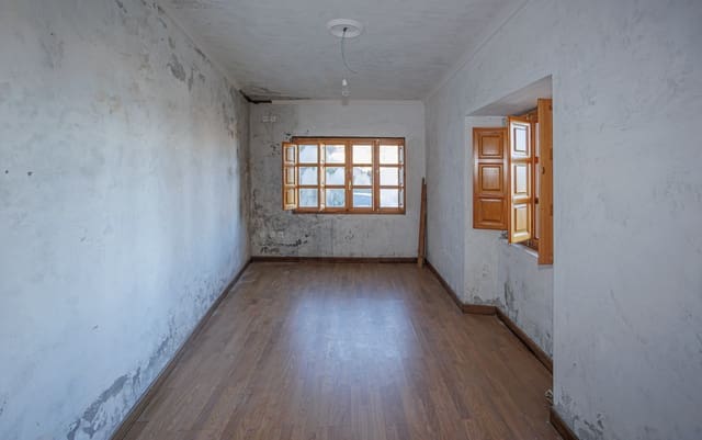 1 makuuhuone Maalaistalo myytävänä paikassa Foz - 240 000 € (Ref: 9499819)