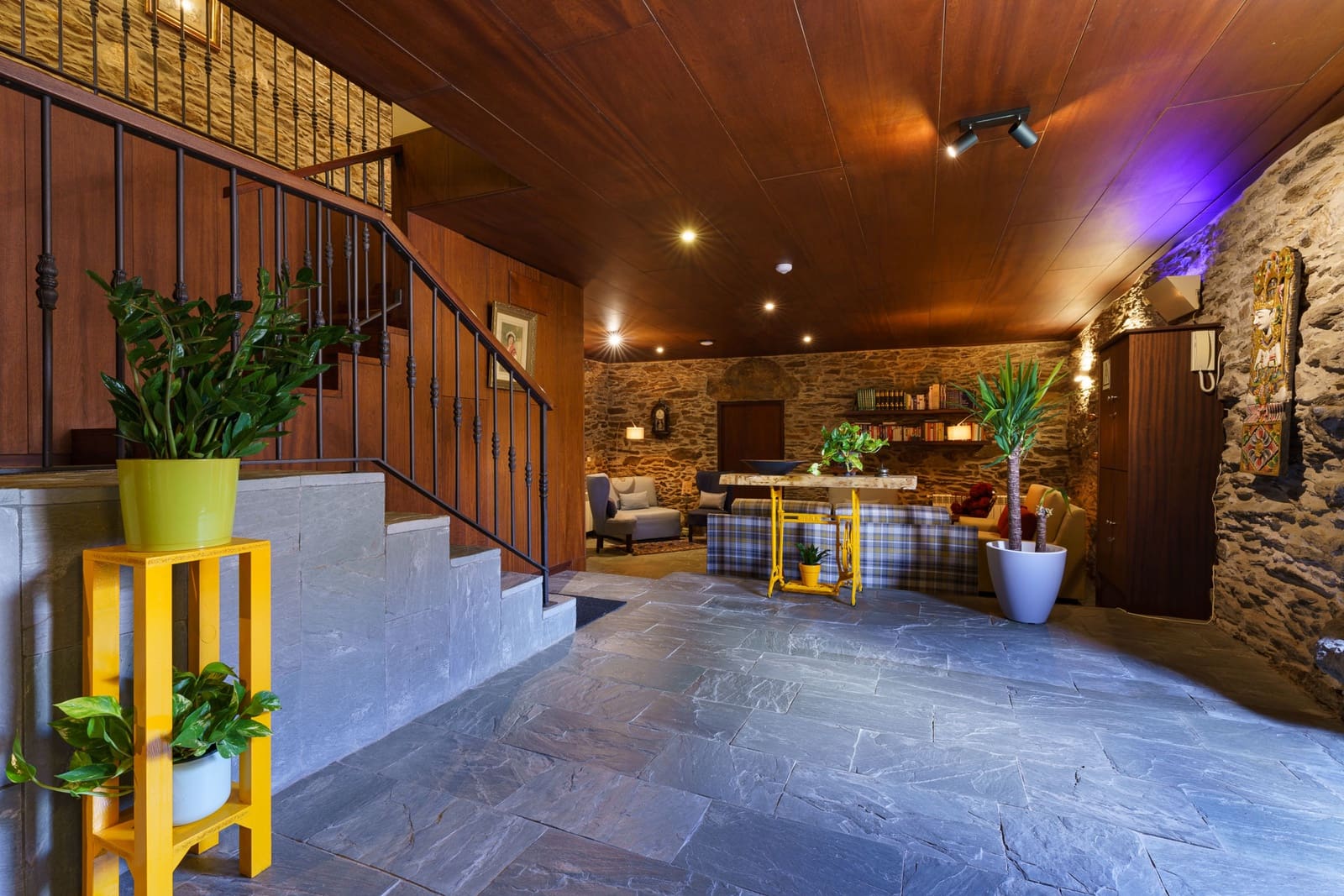 11 slaapkamer Bedrijf te koop in Arzua - € 965.000 (Ref: 9500329)